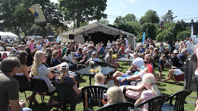 Generasjonene sammen på festival 